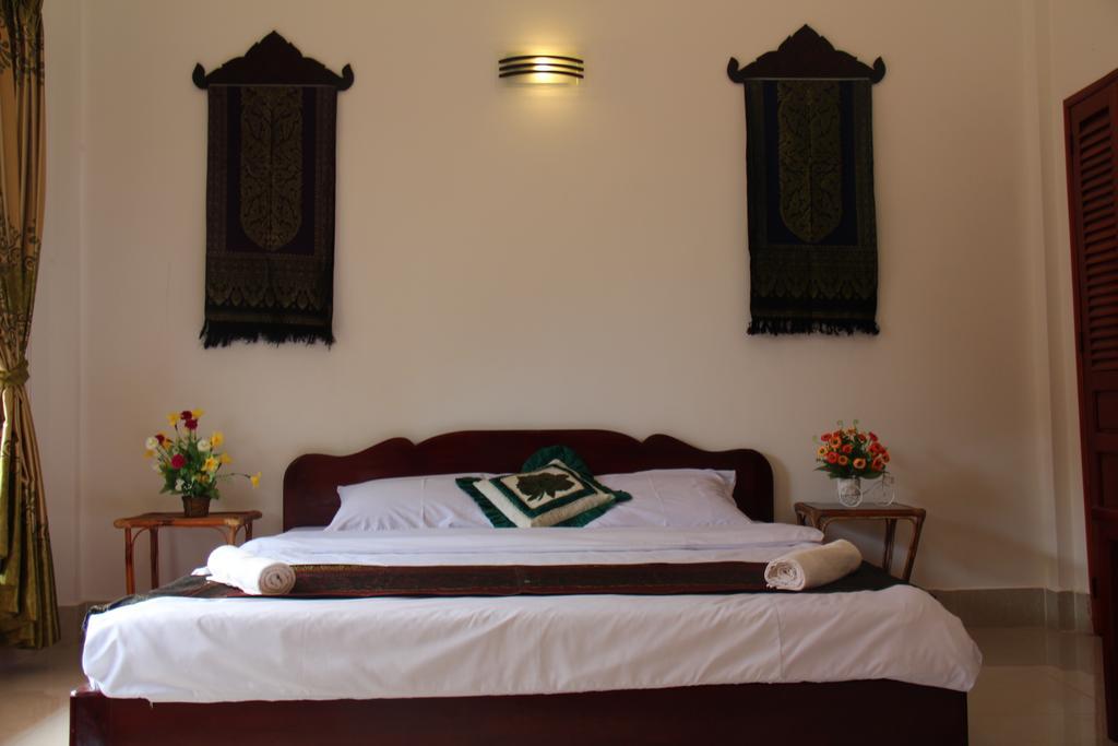 Reaksmey Meanrith Guesthouse And Residence Sihanoukville Exterior photo